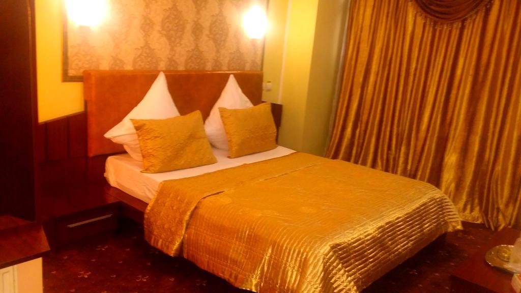 Byblov Rooms Boutique Bucarest Extérieur photo