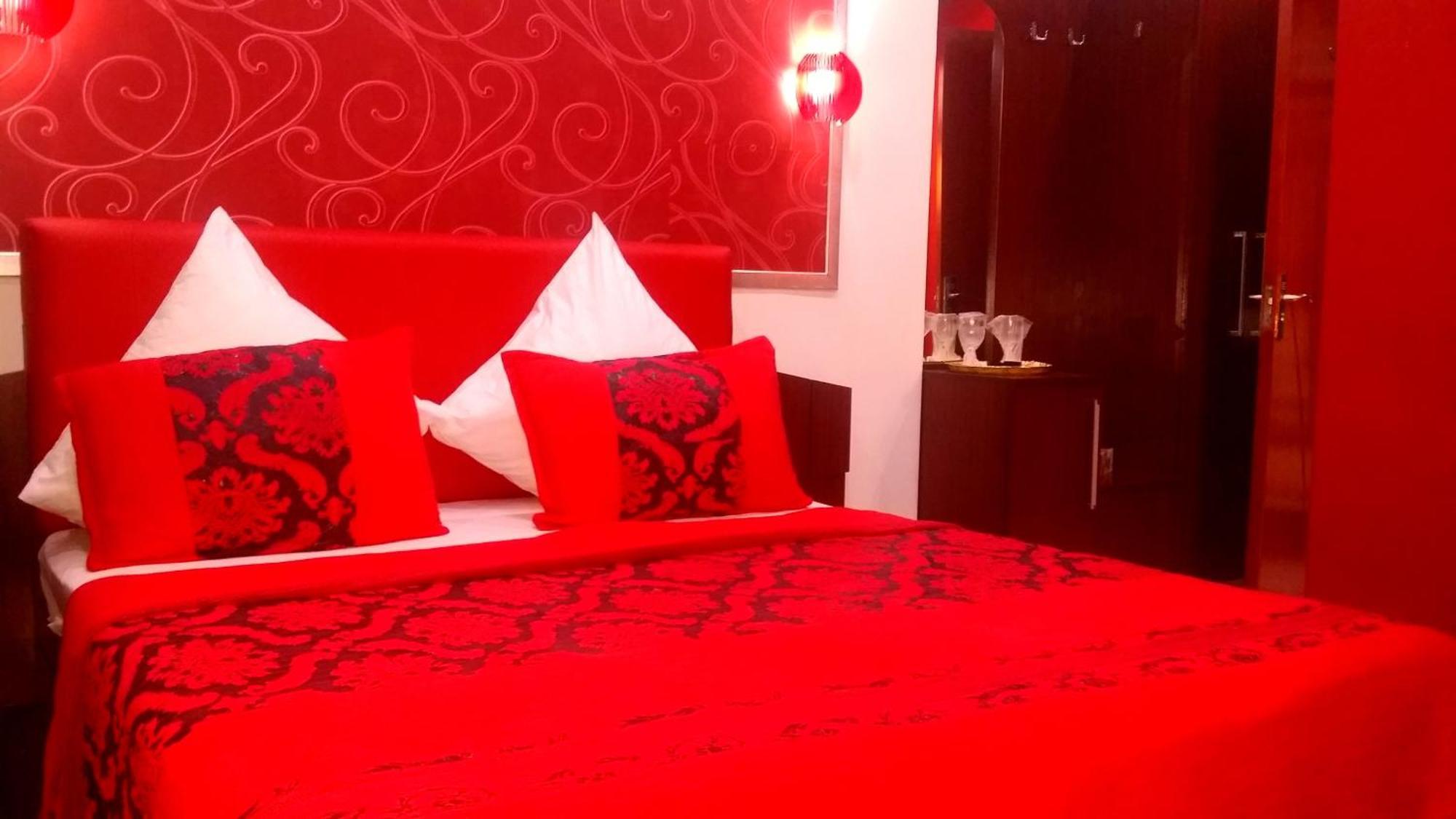 Byblov Rooms Boutique Bucarest Extérieur photo